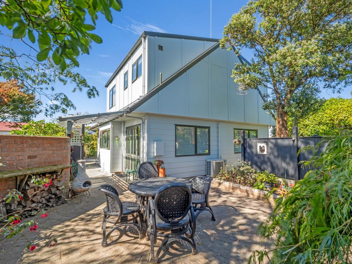 PRICE DROP – Owners Relocating & Want It SOLD! - Widok 2