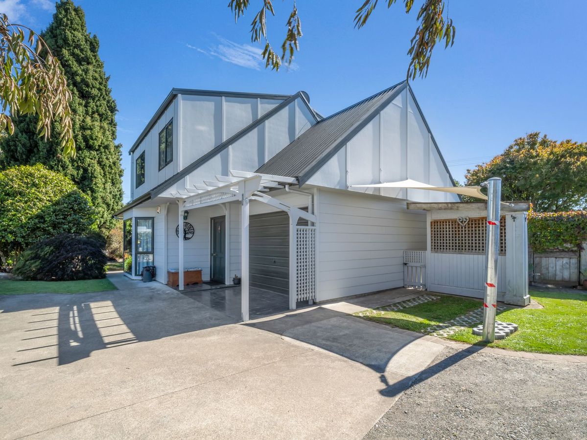PRICE DROP – Owners Relocating & Want It SOLD! - Widok 3