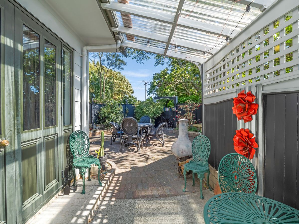 PRICE DROP – Owners Relocating & Want It SOLD! - Więcej