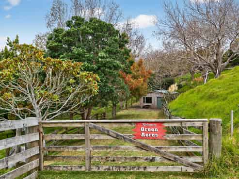 102B James Road, Maungaturoto