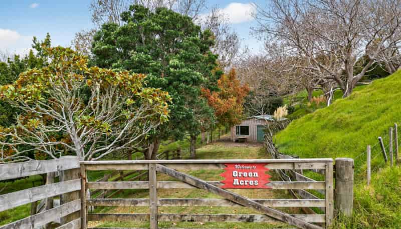 102B James Road, Maungaturoto