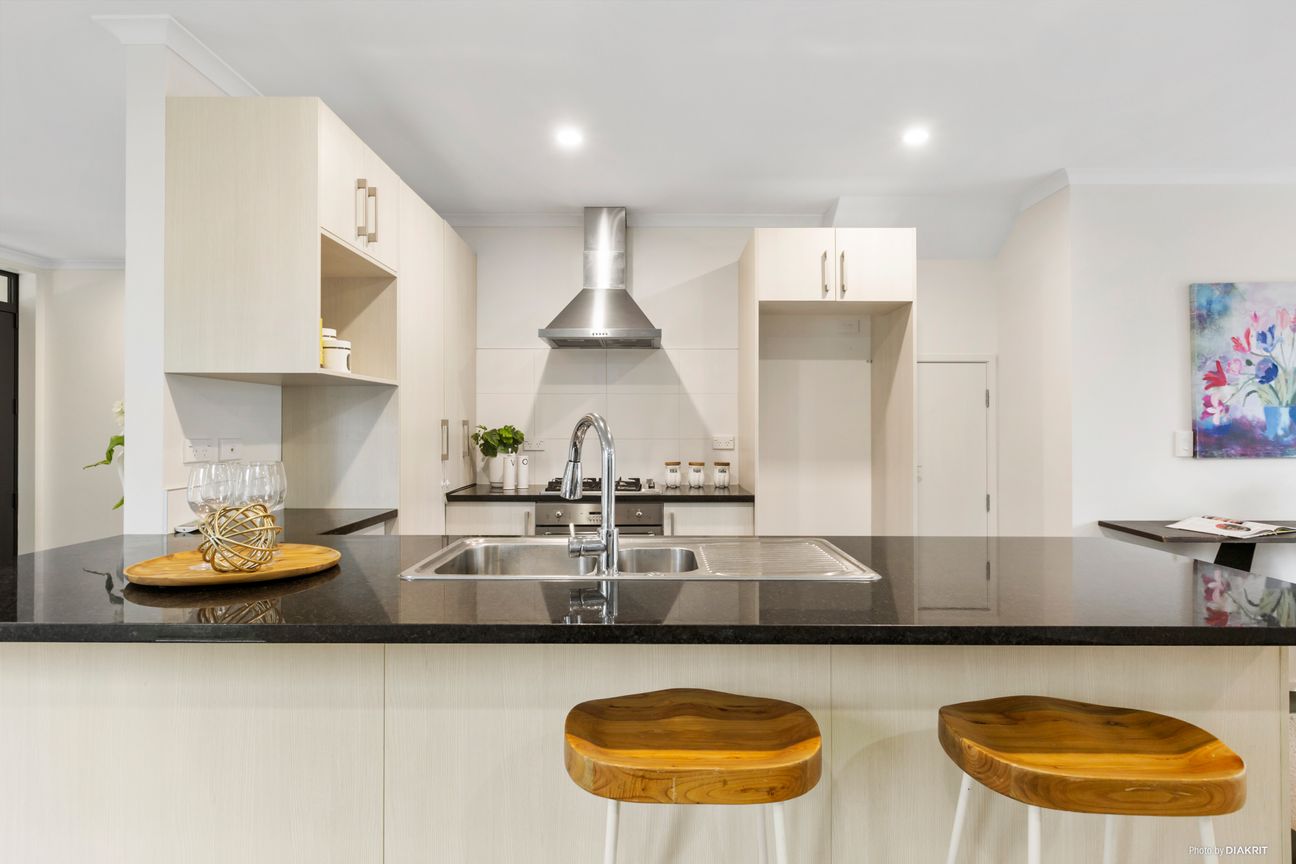 Family Space + Income Potential in Addison Park - Ansicht 4