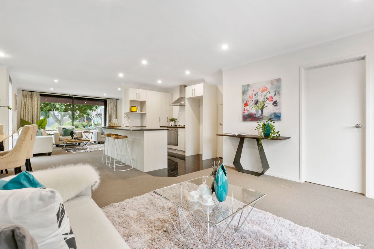 Family Space + Income Potential in Addison Park - Mehr