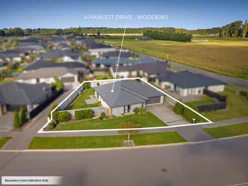 4 Hamlett Drive, Woodend