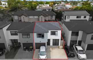 8C Kent Road, Manurewa