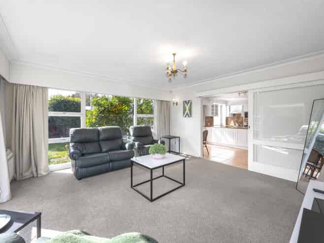 292 Avonhead Road, Avonhead