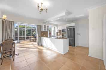 292 Avonhead Road, Avonhead