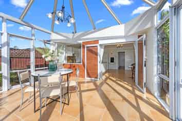 292 Avonhead Road, Avonhead