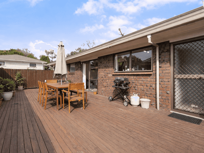 1/1A Clark Road, Pahurehure