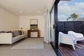 2/99 King Street, SYDENHAM