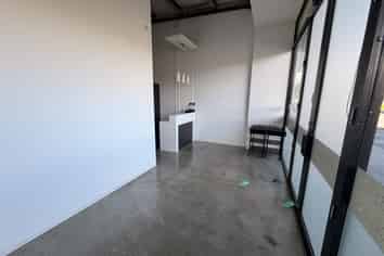 Apollo Drive Retail Corner | 93 m2