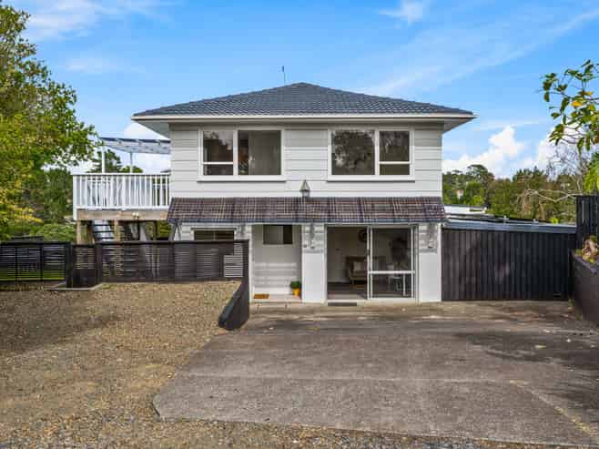 34 Cyclarama Crescent, MASSEY
