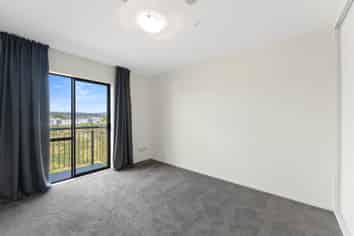 6e/17 Crown Lynn Place, New Lynn