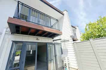 64/3 Burton Street, Grafton