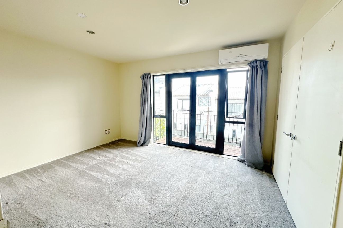 Grafton Spacious 2B2B Townhouse with Master Ensuite + Carparks Close to CBD Double Grammar Zone - Więcej