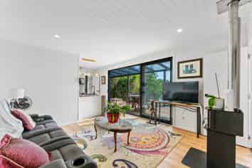 29 Parawera Drive, Acacia Bay