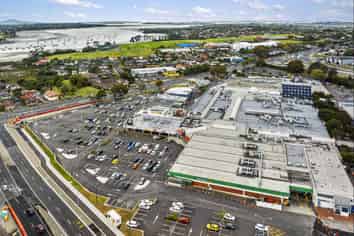 Plant Your Flag. Invest in the evolving Pakuranga