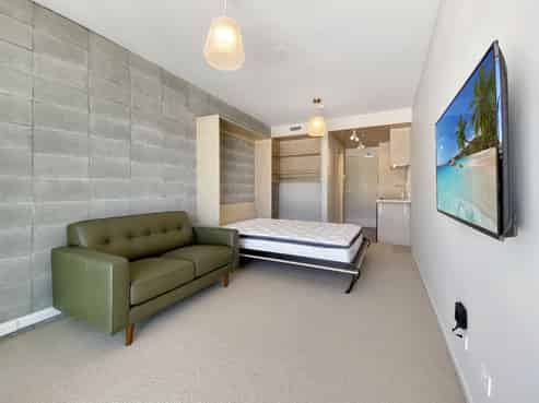 102A/2 Campbell Terrace, Petone