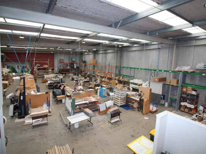 Highly functional office/warehouse