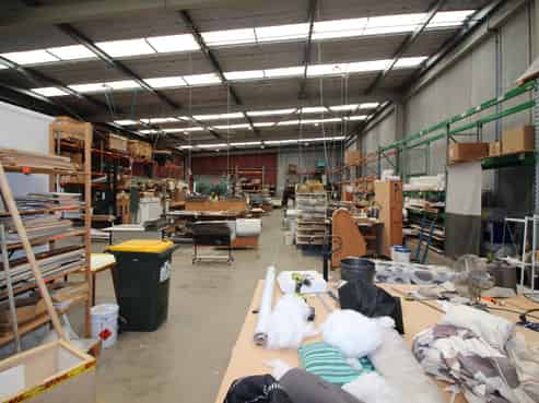 Highly functional office/warehouse