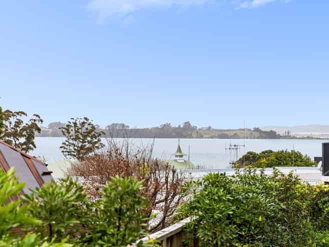 62F Grace Road, Avenues