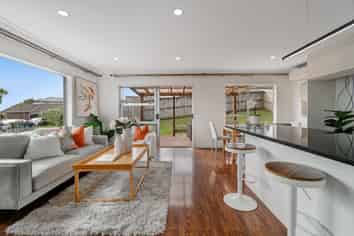 1/4 Clare Place, Glenfield