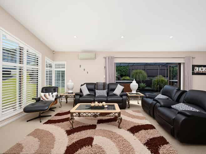 77 San Marino Drive West, Henderson