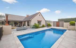 712 Highfield Road, Burnham