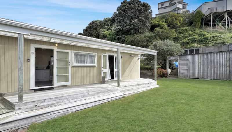 43A Tauhinu Road, Miramar