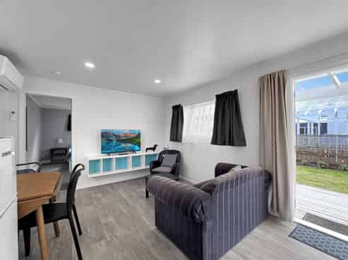 43A Tauhinu Road, Miramar