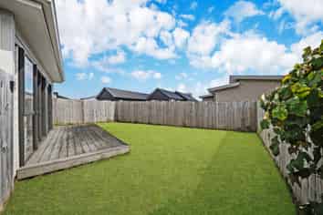 10 Poutawa Lane, Clarks Beach