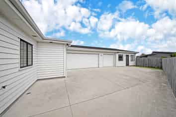 10 Poutawa Lane, Clarks Beach