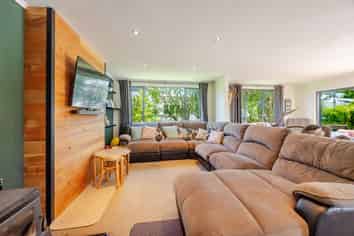 4 Holyrood Terrace, Waipukurau