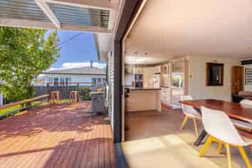 4 Holyrood Terrace, Waipukurau