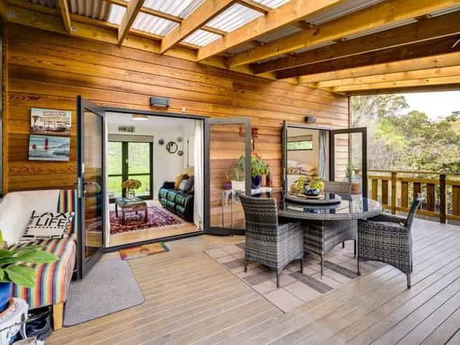 16 Burke Street, Napier Hill