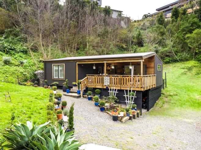 16 Burke Street, Napier Hill