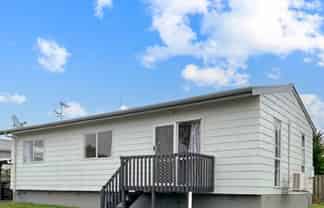 1/8 Bloomfield Place, Onerahi