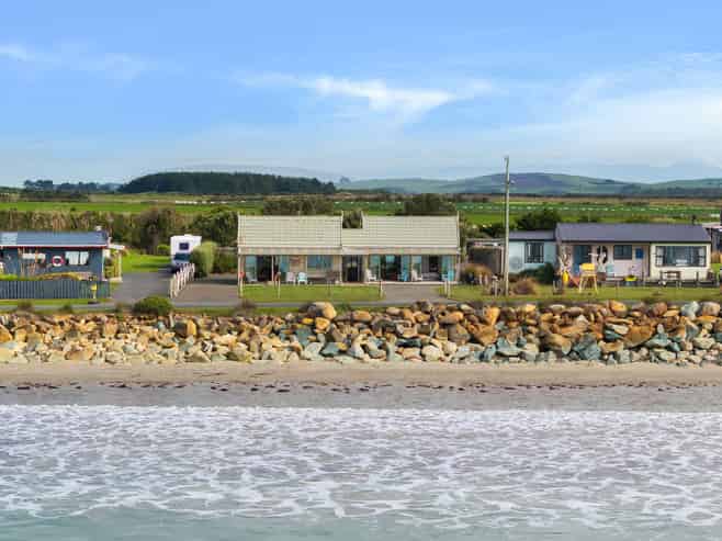 232 Colac Foreshore Road, Colac Bay