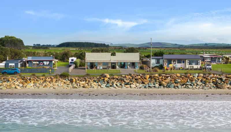 232 Colac Foreshore Road, Colac Bay