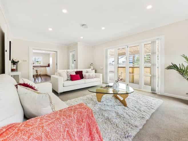 2102 Great North Road, Avondale