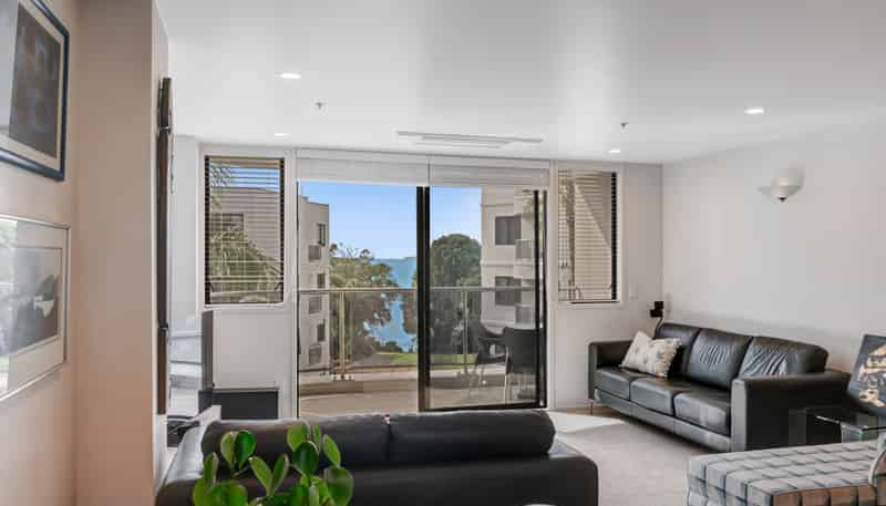 3A/171 Hurstmere Road, Takapuna