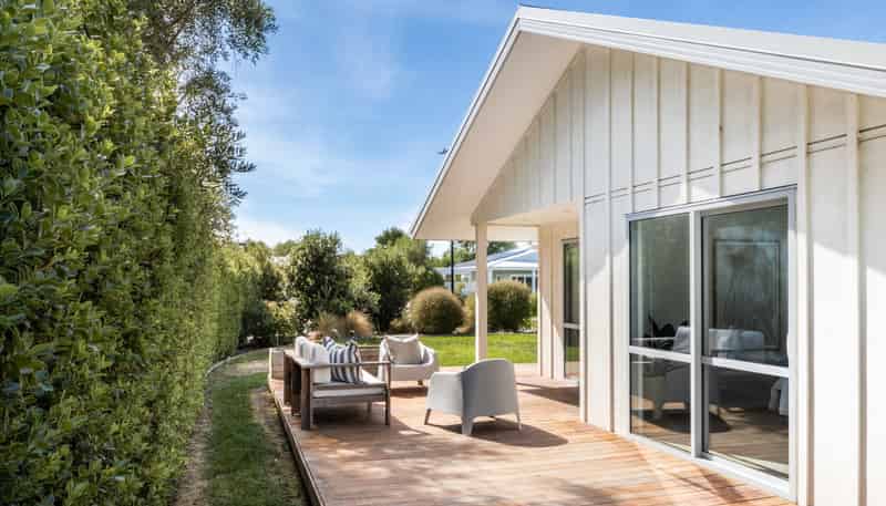 14 Cape Grove, Haumoana