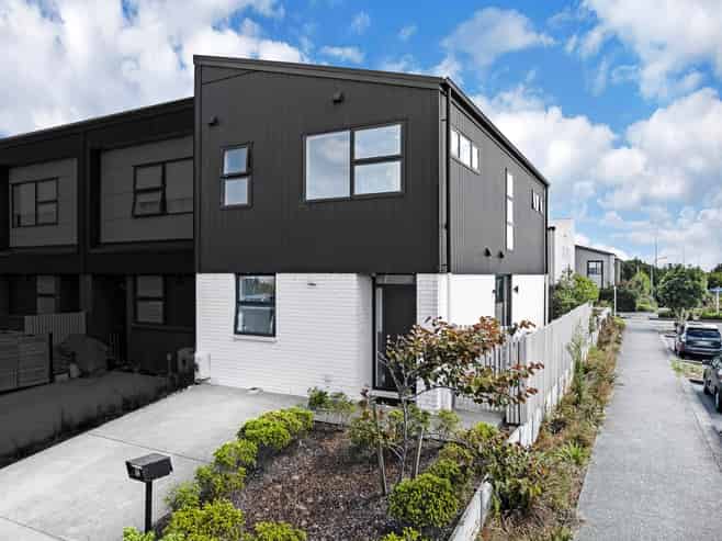 16 Paterae Lane, Flat Bush