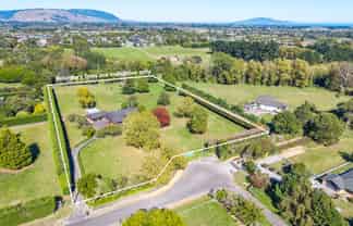 111 Greenwood Boulevard, Otaki