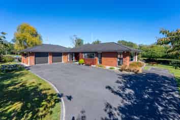 111 Greenwood Boulevard, Otaki