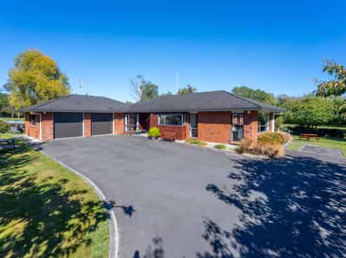 111 Greenwood Boulevard, Otaki