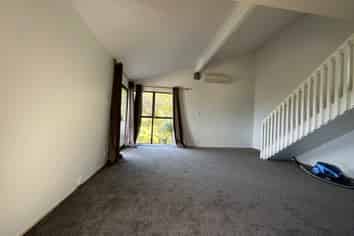 34B Mountbatten Avenue, Hillcrest