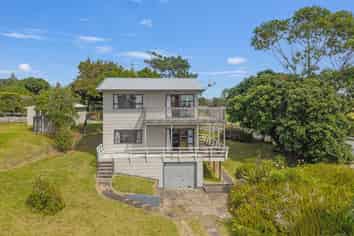 2 Wood Street, Mangawhai Heads