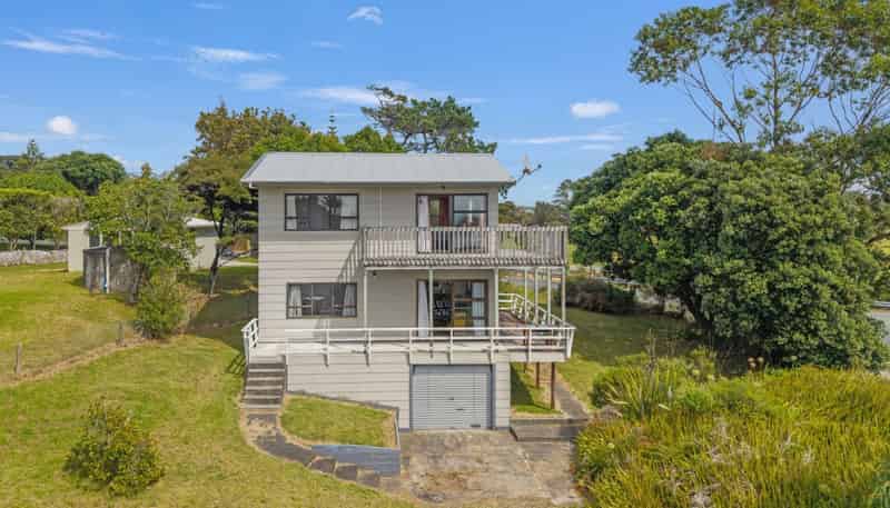 2 Wood Street, Mangawhai Heads