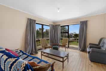 2 Wood Street, Mangawhai Heads